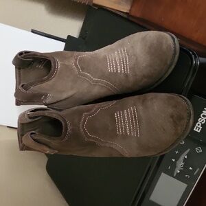 Clarks Artisian Westen Suede Boot